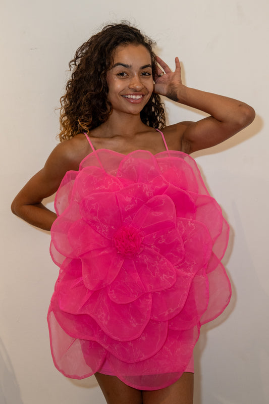 3D flower dress
stretchy / figure-flattering / lightweight
flirty / fun / festival-ready
parties / standout outfits / occasions