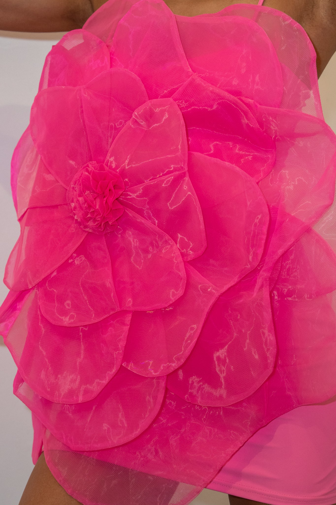 3D flower dress
stretchy / figure-flattering / lightweight
flirty / fun / festival-ready
parties / standout outfits / occasions